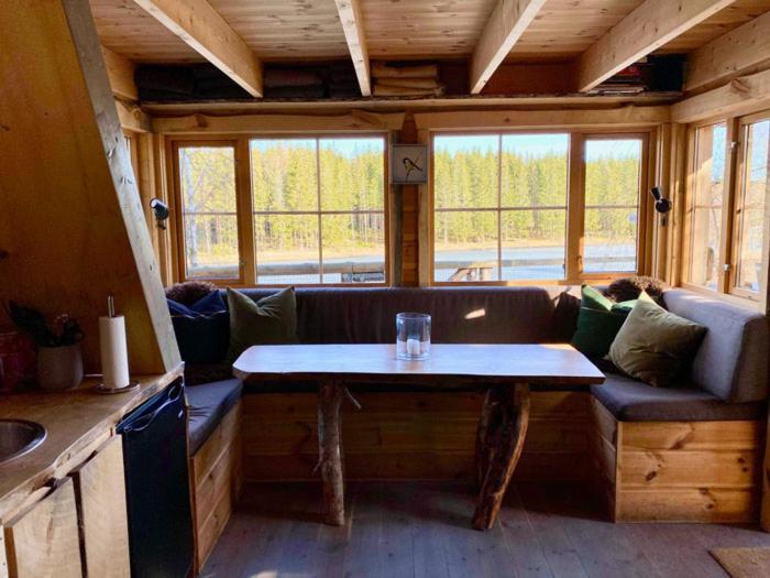 Chalet Tretopphytter Pa Grensen - Beverhytta Med Robat Og Gjeddefiske *